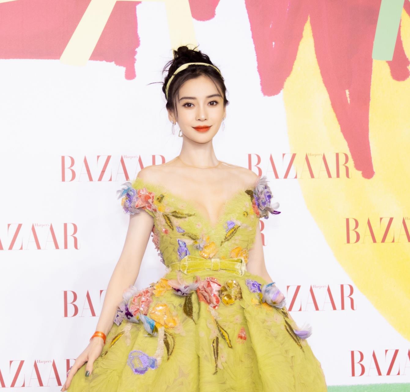 时尚芭莎慈善夜红毯照片上的各路仙女和帅哥们来罗