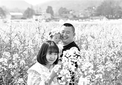 春季文旅消费暖人意.出门打卡必玩项:赏花露营亮点多