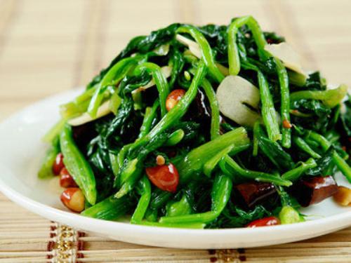 为什么吃完菠菜后感觉牙齿怪怪的.麻口的原因,肾结石要少吃