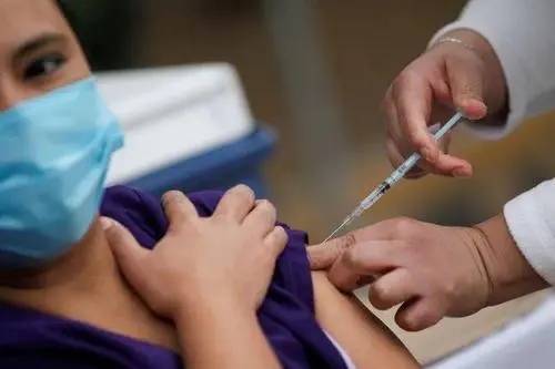 大忌！生病倒下先勿急着打点滴，打针比吃药更好？
